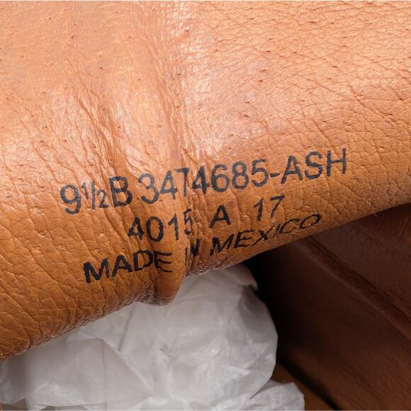 Frye Naomi Suede Ankle Booties Size 9.5 - Picture 7 of 7